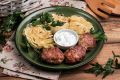 Открываем новый вкус: котлеты Кузи с капустой и йогуртовым соусом