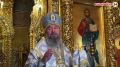 Сегодня, в день празднования обретения Казанской иконы Божией Матери, архиепископ Элистинский и Калмыцкий Юстиниан совершил Божественную литургию в Казанском кафедральном соборе Элисты