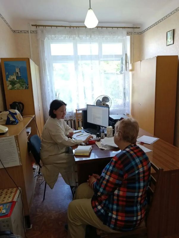 В минувшую пятницу состоялся заключительный прием мультидисциплинарной бригады врачей из Калмыкии в подшефном регионе Антрацит В минувшую пятницу состоялся заключительный прием мультидисциплинарной бригады врачей из Калмыкии в подшефном регионе Антрацит