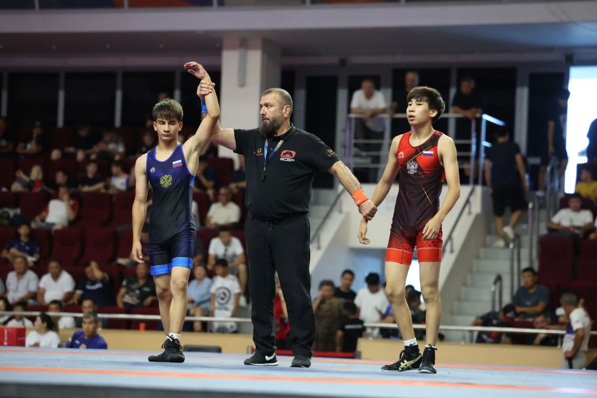 U15 35 kg. 1 место - Кошелев Денис (Волгоградская область) U15 35 kg. 1 место - Кошелев Денис (Волгоградская область)