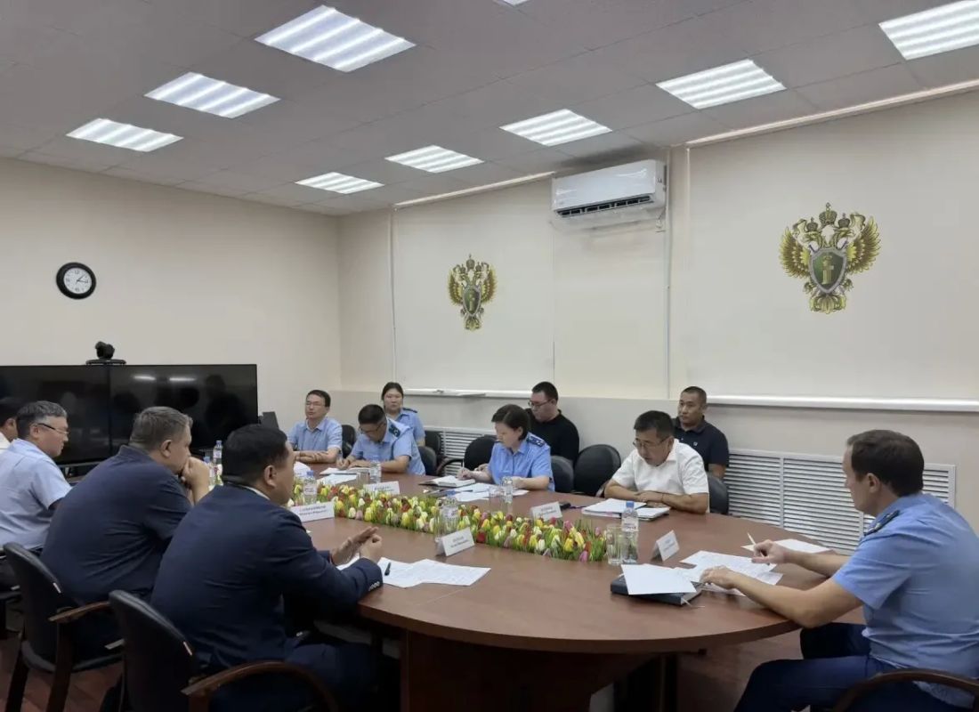 В прокуратуре Республики Калмыкия обсудили вопросы подготовки к отопительному сезону В прокуратуре Республики Калмыкия обсудили вопросы подготовки к отопительному сезону