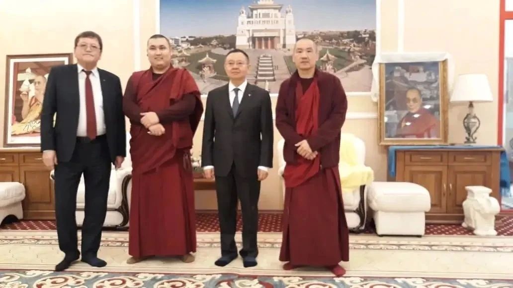Человек-эпоха в строительстве республики Человек-эпоха в строительстве республики