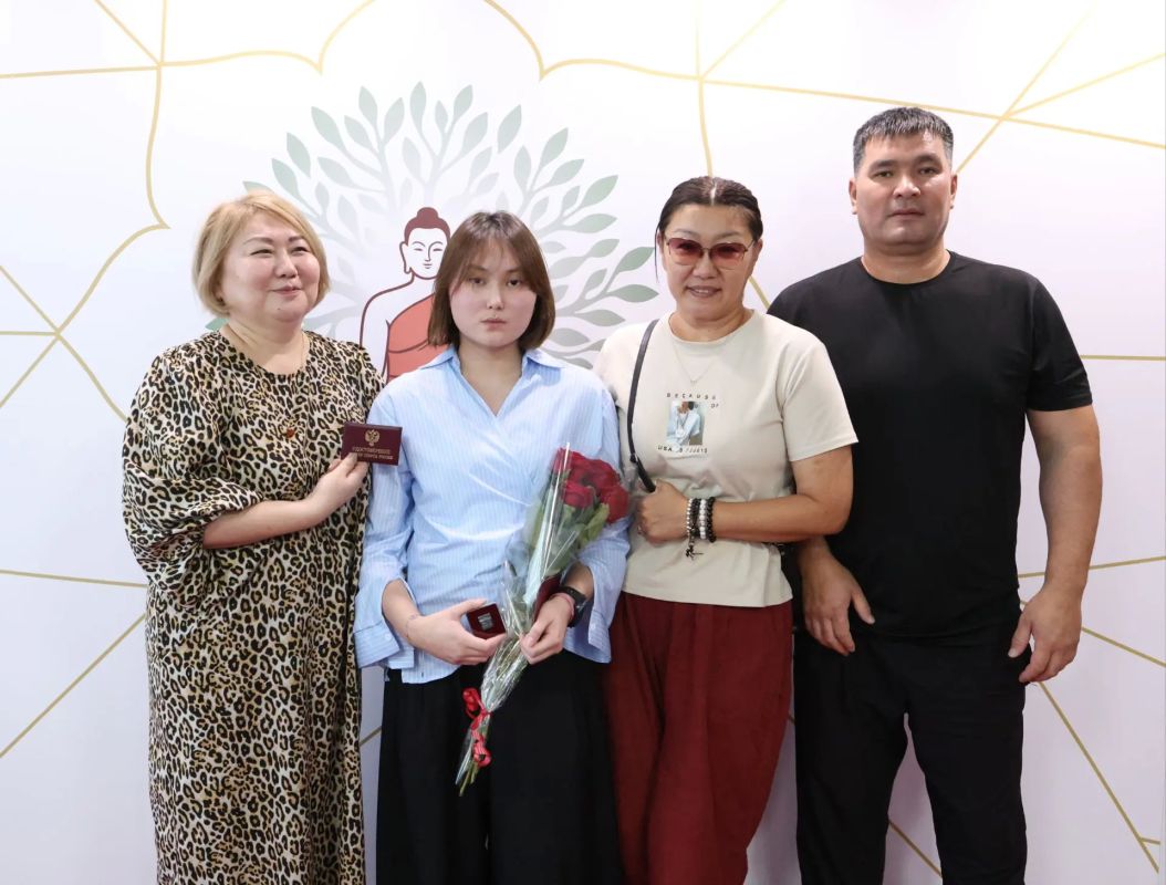 В Калмыкии прошло торжественное собрание, посвященное Дню физкультурника В Калмыкии прошло торжественное собрание, посвященное Дню физкультурника
