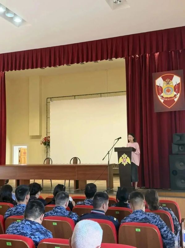 В рамках подготовки к выборам депутатов Госдумы РФ IX созыва и дополнительным выборам в Элистинское городское Собрание прошла важная встреча В рамках подготовки к выборам депутатов Госдумы РФ IX созыва и дополнительным выборам в Элистинское городское Собрание прошла важная встреча