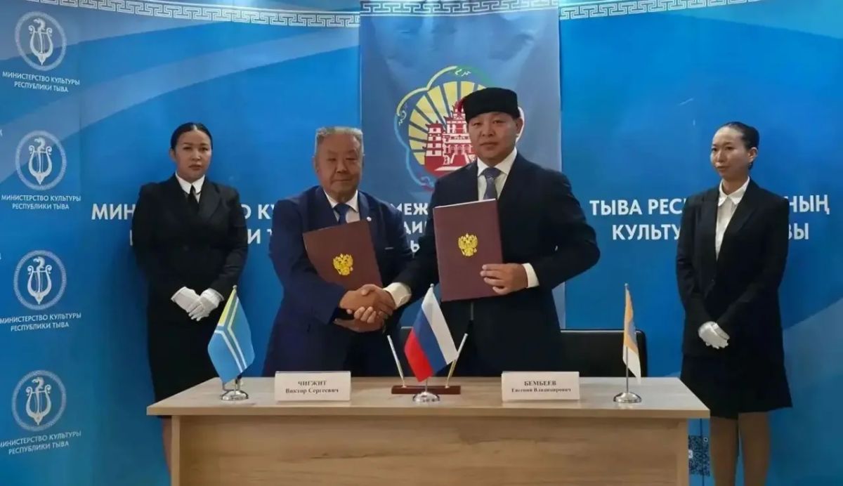Калмыкия и Тыва укрепляют культурные связи Калмыкия и Тыва укрепляют культурные связи
