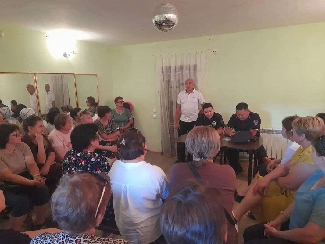 Просвещение населения в вопросах права и безопасности продолжается Просвещение населения в вопросах права и безопасности продолжается
