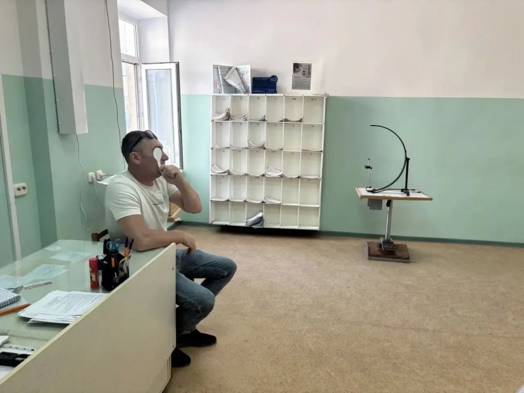 Мультидисциплинарная бригада медиков провела приём жителей Яшалтинского района Мультидисциплинарная бригада медиков провела приём жителей Яшалтинского района