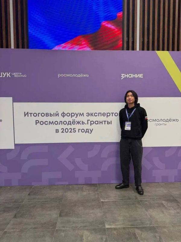 Творческий лидер из Калмыкии, покоряющий вершины «Тавриды» Творческий лидер из Калмыкии, покоряющий вершины «Тавриды»