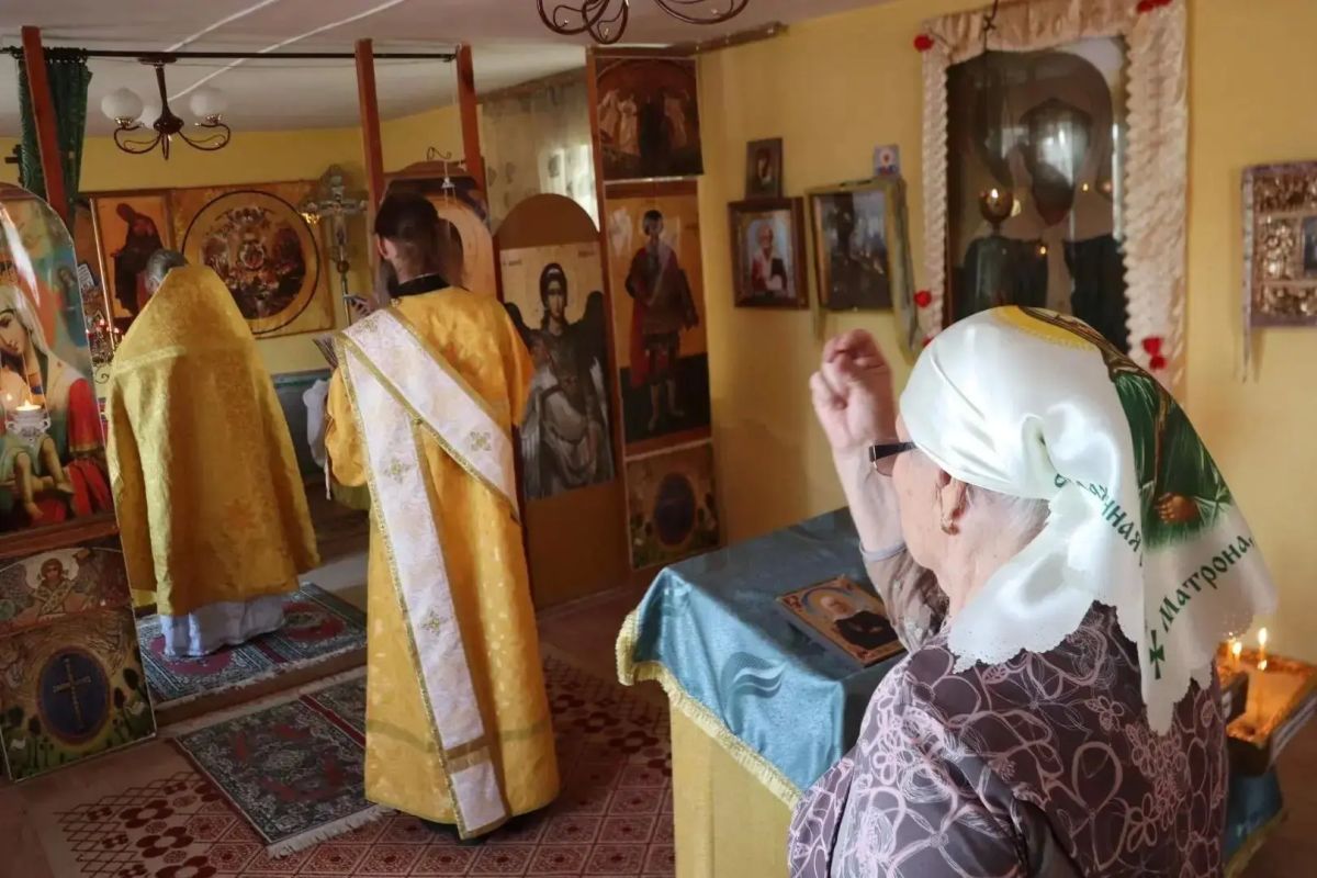 Праздничная служба в православном приходе святой блаженной Матроны Московской Праздничная служба в православном приходе святой блаженной Матроны Московской