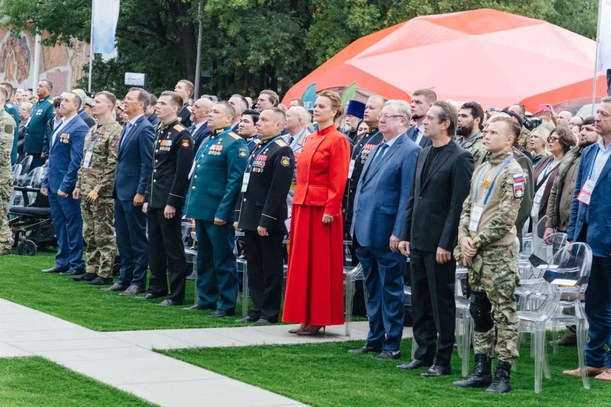«Вместе победим!»: Калмыцкие герои в Москве «Вместе победим!»: Калмыцкие герои в Москве