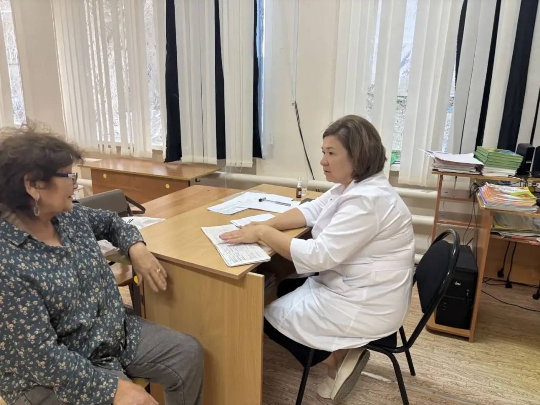 В минувшую пятницу в Яшкульском районе состоялся медицинский приём в рамках акции «Будь здоров» В минувшую пятницу в Яшкульском районе состоялся медицинский приём в рамках акции «Будь здоров»