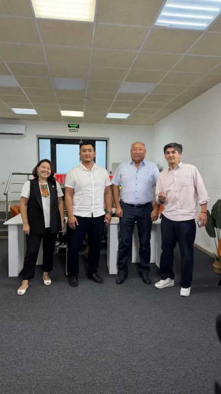 Благодарим Мергена Нимгировича Андреева – организатора VI Открытого турнира по калмыцкой национальной борьбе «Кубок трех хурулов» и Анджу Алексеевича Музыкова – мастера спорта России, победителя I Открытого турнира по...