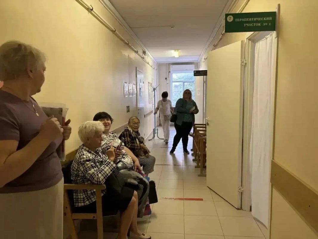В республике продолжается пятый этап проекта «Будь здоров!», по поручению Главы региона Бату Хасикова и при поддержке Калмыцкого отделения партии «Единая Россия» В республике продолжается пятый этап проекта «Будь здоров!», по поручению Главы региона Бату Хасикова и при поддержке Калмыцкого отделения партии «Единая Россия»