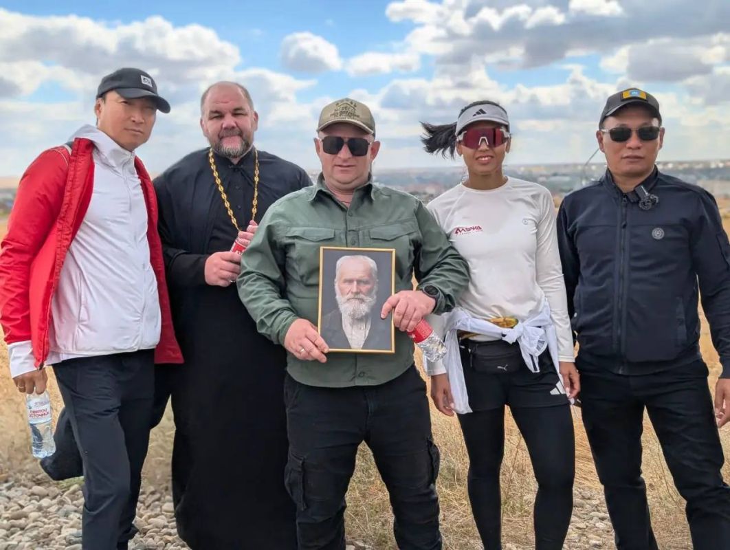 В Элисте стартовали торжества в честь 80-летия явления Христа В Элисте стартовали торжества в честь 80-летия явления Христа