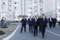 В рамках рабочего визита в Калмыкию министр строительства и ЖКХ России Ирек Файзуллин осмотрел дом №50 в 9-м микрорайоне Элисты — объект, который ещё недавно называли проблемным