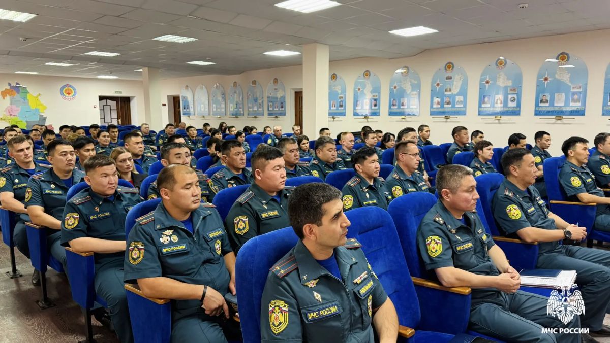 Сотрудники МЧС Калмыкии к обеспечению безопасности в дни голосования готовы