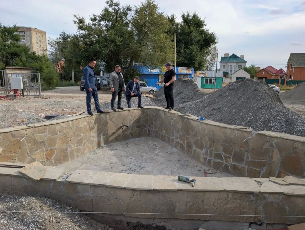 В 3м микрорайоне Элисты скоро появится новый уютный сквер! В 3м микрорайоне Элисты скоро появится новый уютный сквер!
