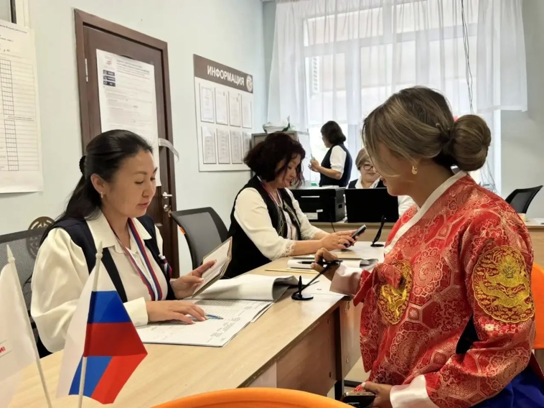 Представители корейской общины Калмыкии приняли участие в голосовании Представители корейской общины Калмыкии приняли участие в голосовании