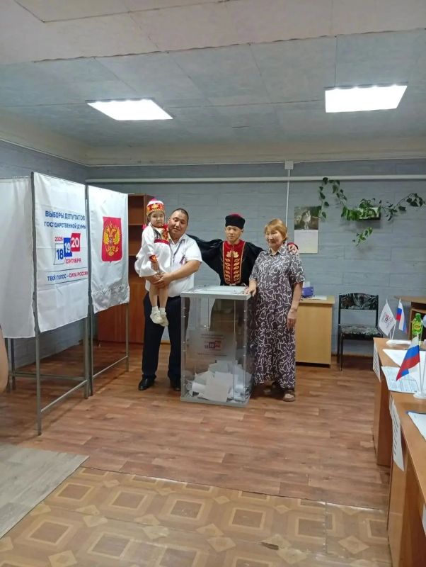 Явка избирателей. По данным на выборах депутатов Государственной Думы девятого созыва по одномандатному избирательному округу № 18 проголосовало более 48% избирателей, сообщили в избиркоме Калмыкии Явка избирателей. По данным на выборах депутатов Государственной Думы девятого созыва по одномандатному избирательному округу № 18 проголосовало более 48% избирателей, сообщили в избиркоме Калмыкии