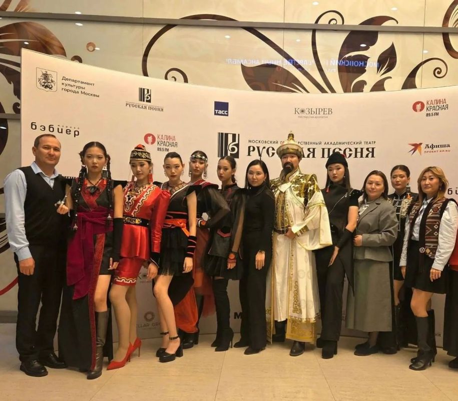 Калмыкия представила свою культуру на юбилейном «Этно Эрато» в Москве Калмыкия представила свою культуру на юбилейном «Этно Эрато» в Москве