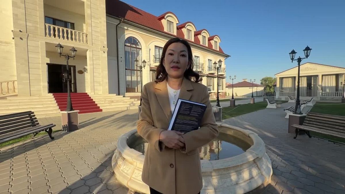 Сегодня, 5 октября, отмечается Международный День учителя В этот особенный день главный врач Республиканской больницы Саглар Чумпинова и заместитель главного врача Онкологического диспансера вспоминают своих учителей и...