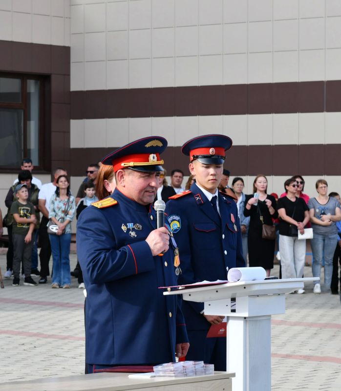 В Казачьем кадетском корпусе им. О.И. Городовикова кадеты СК России приняли торжественную клятву на верность кадетскому братству В Казачьем кадетском корпусе им. О.И. Городовикова кадеты СК России приняли торжественную клятву на верность кадетскому братству