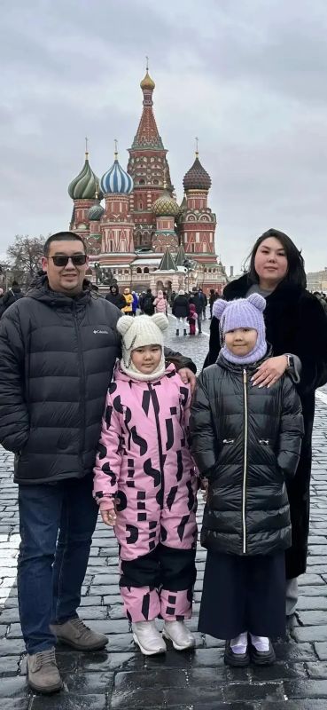 В День отца мы хотим рассказать о многодетной семье врача Владимира Джемчугинова В День отца мы хотим рассказать о многодетной семье врача Владимира Джемчугинова