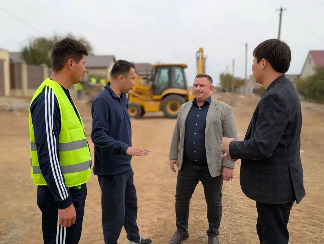 В Элисте обустраивают новую дорогу на улице Урлдан