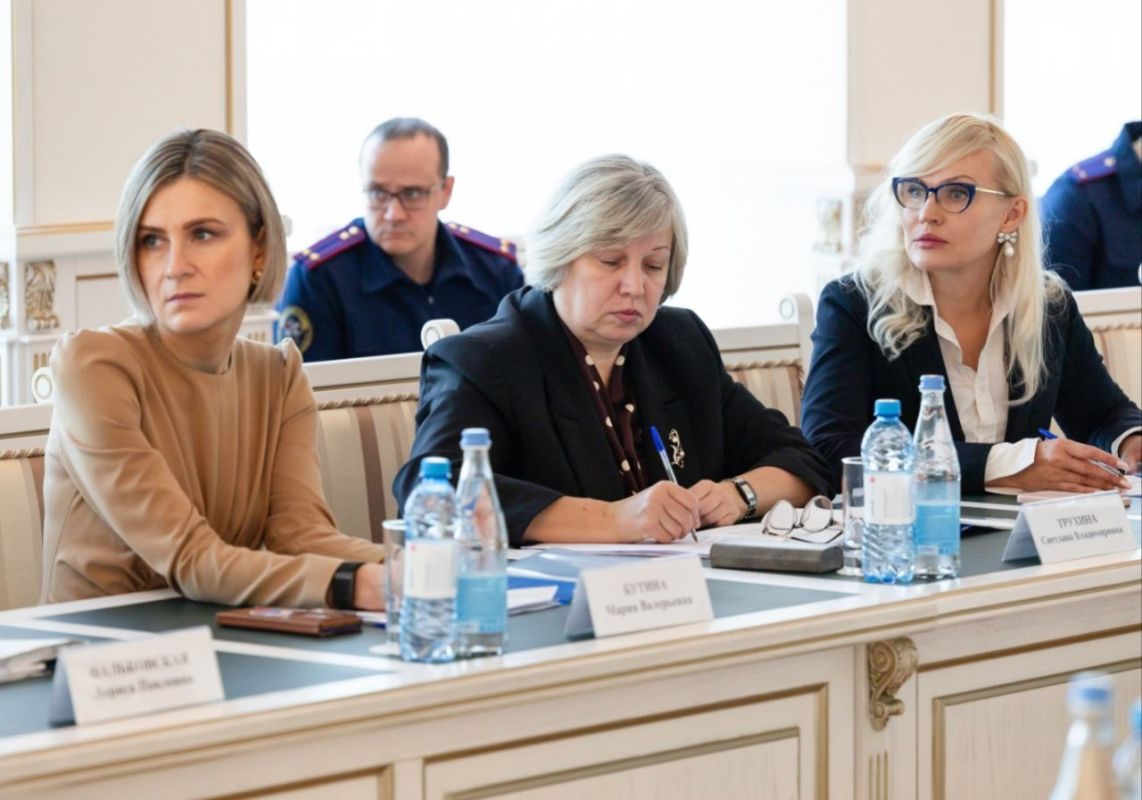 В СК России прошло заседание Координационного совета по вопросам оказания помощи детям, пострадавшим в результате гуманитарных катастроф, стихийных бедствий, террористических актов и вооруженных конфликтов В СК России прошло заседание Координационного совета по вопросам оказания помощи детям, пострадавшим в результате гуманитарных катастроф, стихийных бедствий, террористических актов и вооруженных конфликтов