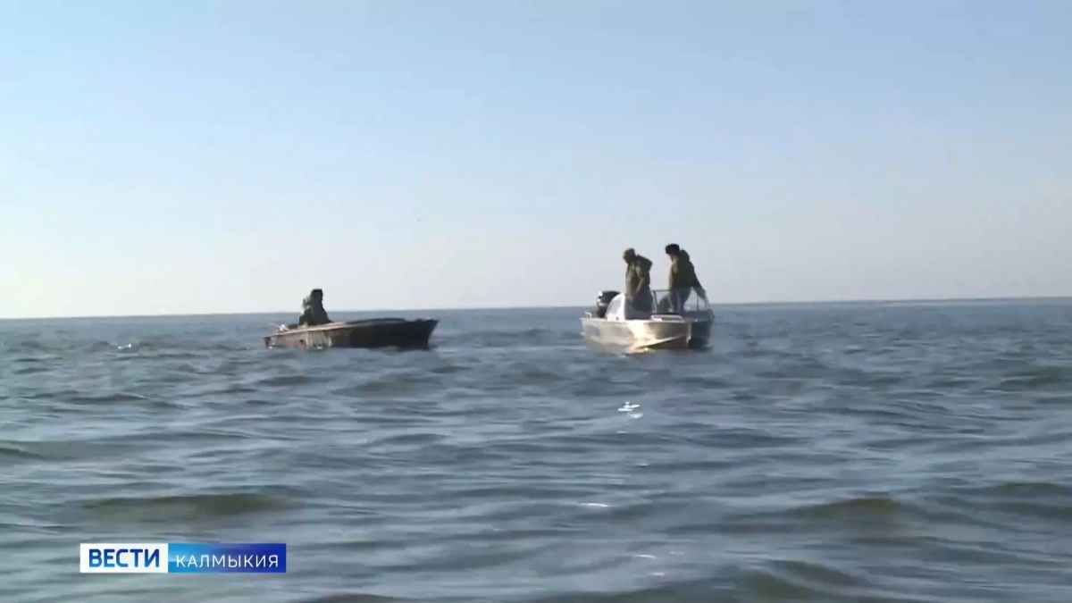 В Лаганском районе решён вопрос обеспечения рыбаков топливом для осенней путины