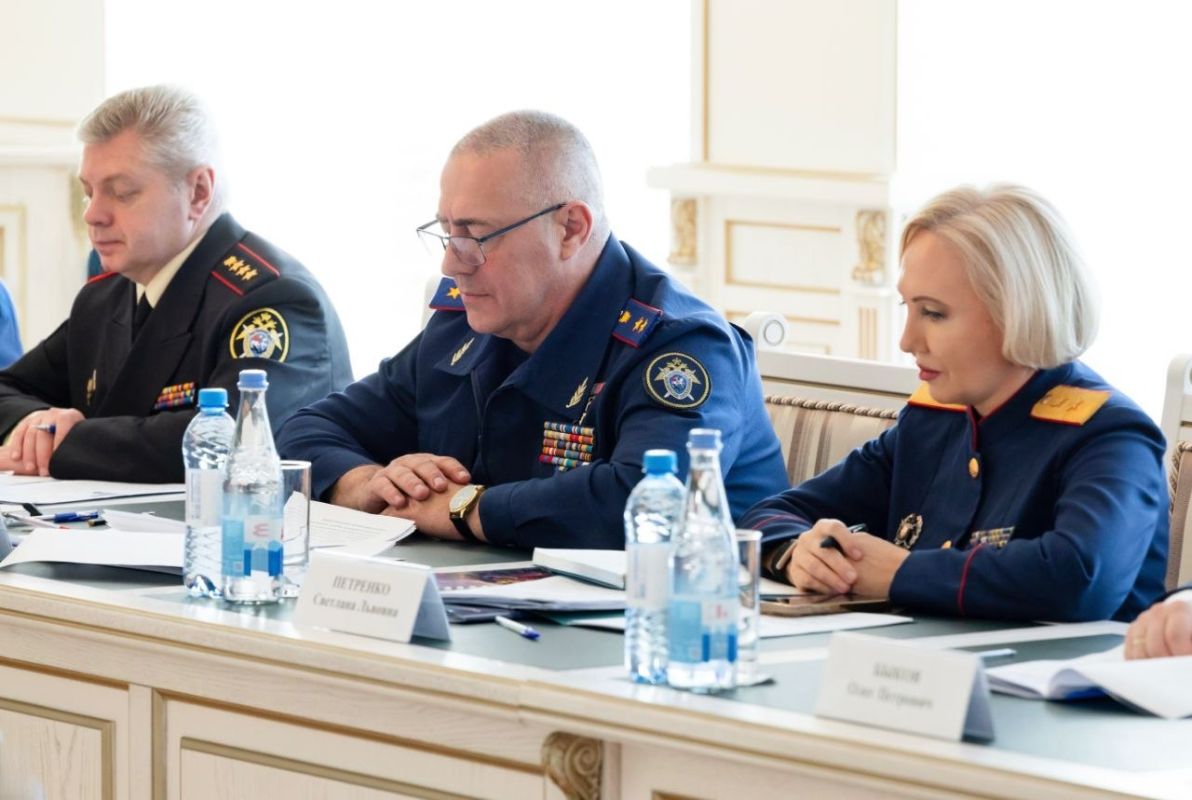 В СК России прошло заседание Координационного совета по вопросам оказания помощи детям, пострадавшим в результате гуманитарных катастроф, стихийных бедствий, террористических актов и вооруженных конфликтов В СК России прошло заседание Координационного совета по вопросам оказания помощи детям, пострадавшим в результате гуманитарных катастроф, стихийных бедствий, террористических актов и вооруженных конфликтов