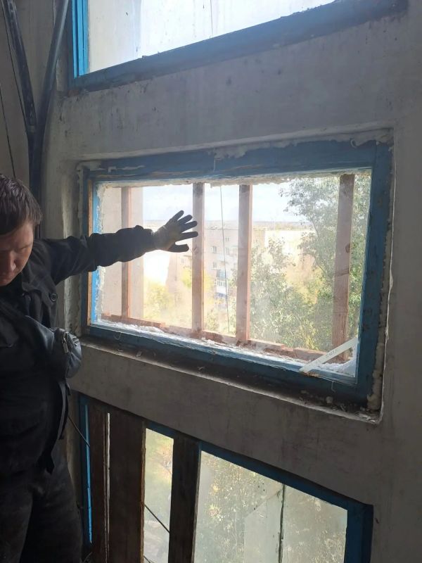 Продолжаем помогать жителям подшефного Калмыкии Антрацитовского района ЛНР Продолжаем помогать жителям подшефного Калмыкии Антрацитовского района ЛНР