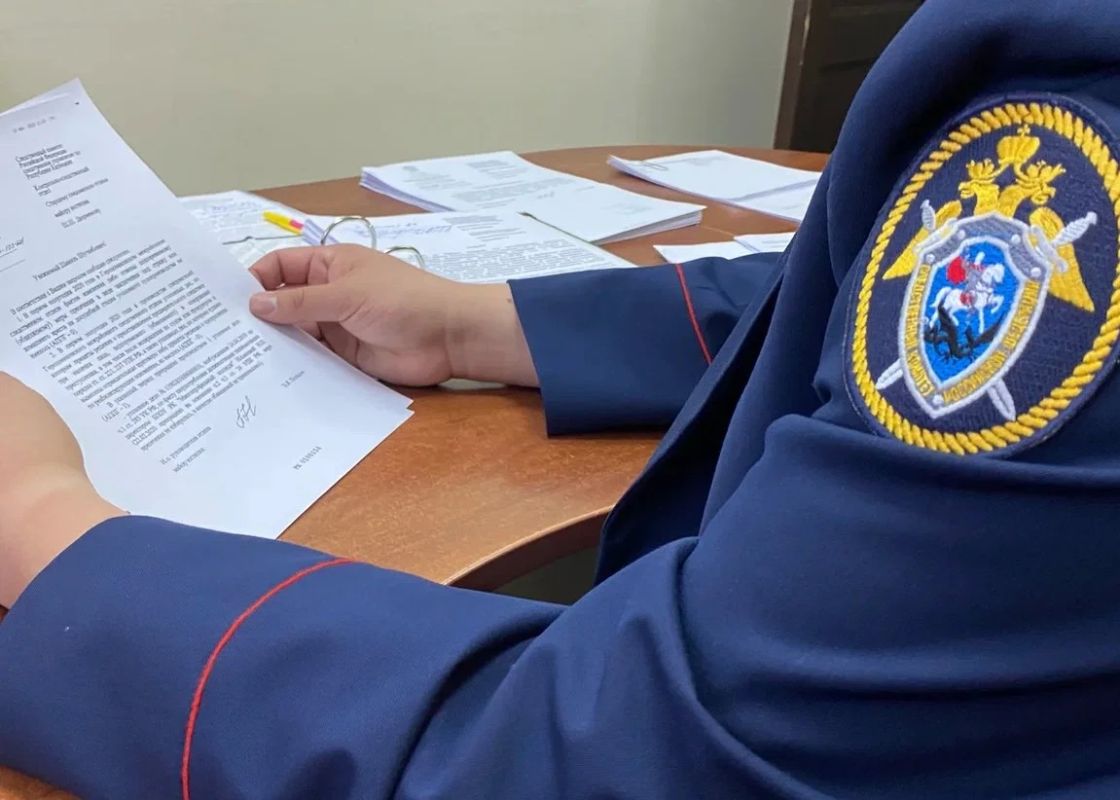 В Республике Калмыкия вице-премьер и исполняющий обязанности министра ЖКХ обвиняются в получении взятки в особо крупном размере В Республике Калмыкия вице-премьер и исполняющий обязанности министра ЖКХ обвиняются в получении взятки в особо крупном размере