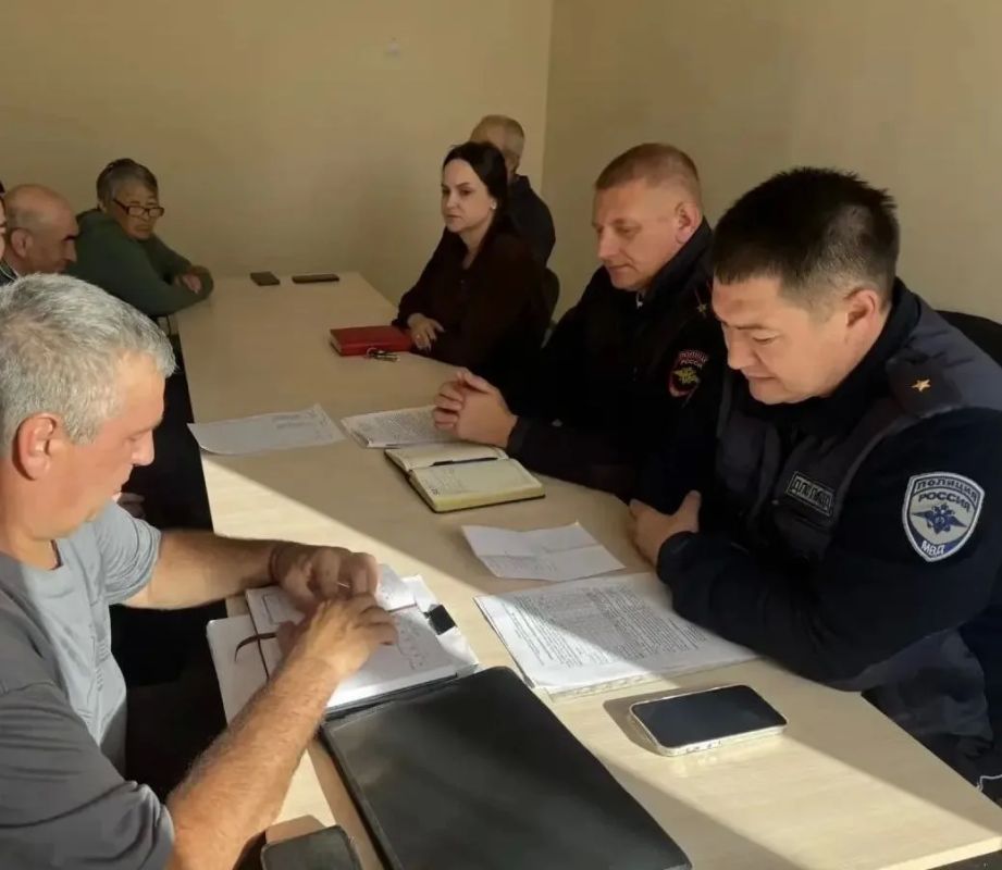 Полиция Приютненского района проводит комплексные мероприятия по пресечению бесконтрольного выпаса скота Полиция Приютненского района проводит комплексные мероприятия по пресечению бесконтрольного выпаса скота